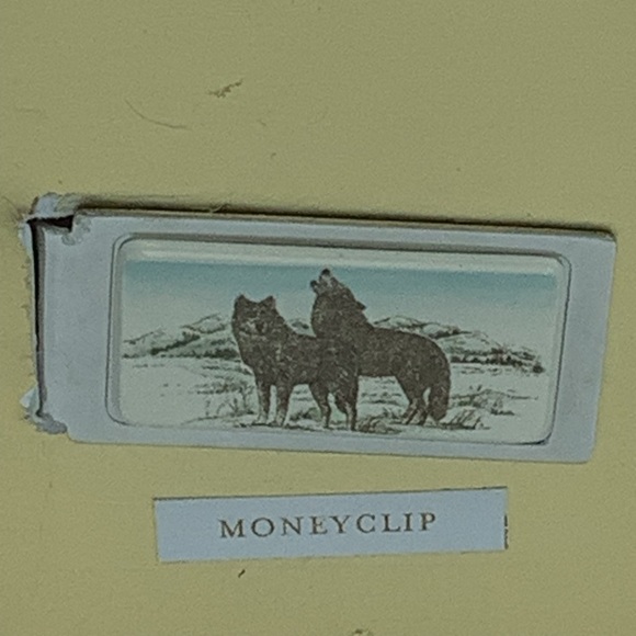 Barlow Designs Wolf Hinged Money Clip - Picture 7 of 8